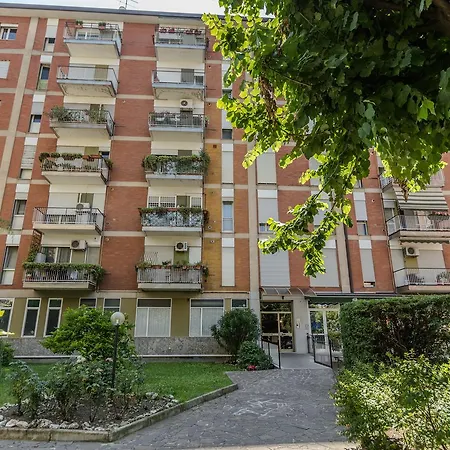 Apartament Linate Airport Mediolan